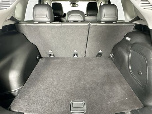 Used 2022 Jeep Compass Latitude w/ Sun and Sound Group image 25