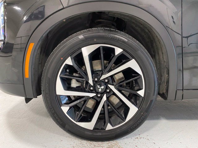 Used 2023 Mitsubishi Outlander SE AWD/4WD image 5