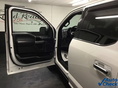 Used 2019 Ford F150 Platinum w/ Equipment Group 701A Luxury AWD/4WD image 25