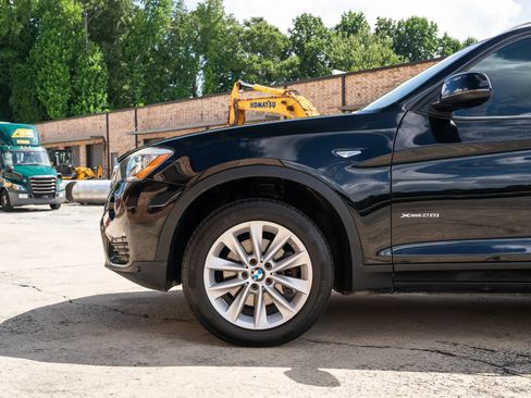Used 2017 BMW X3 xDrive28i AWD/4WD image 3
