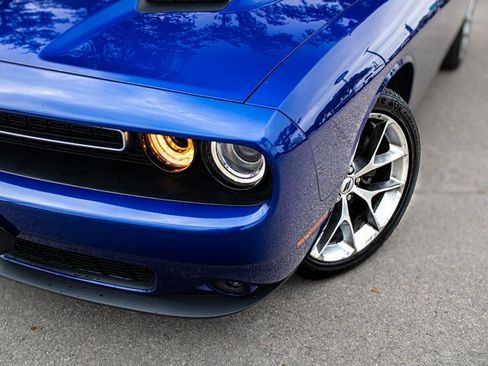 Used 2021 Dodge Challenger SXT w/ Plus Package image 7