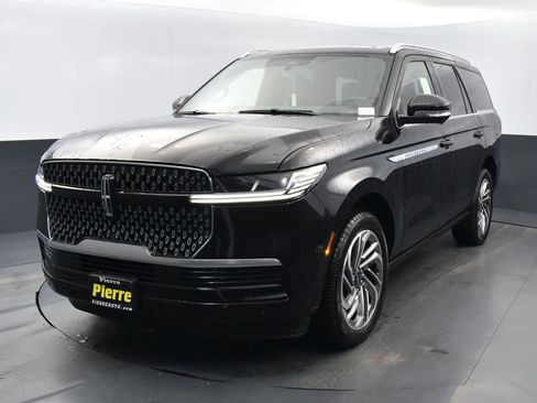 New 2025 Lincoln Navigator Reserve image 1