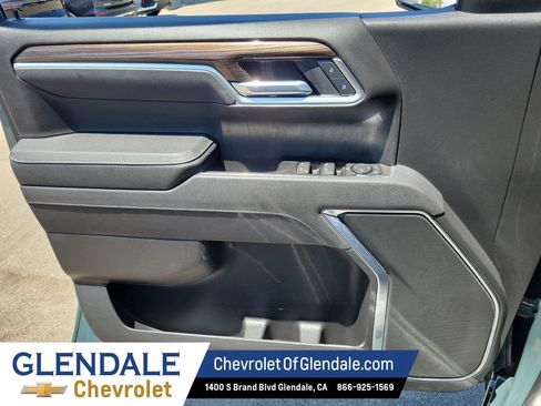Certified 2025 Chevrolet Silverado 1500 LT RWD image 37