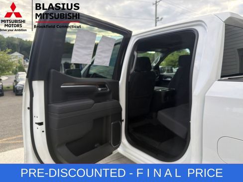 Used 2025 Chevrolet Silverado 1500 RST AWD/4WD image 37