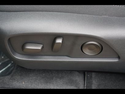 New 2027 Chevrolet Equinox LT w/ Convenience Package II
