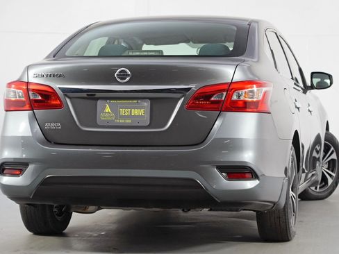 Used 2019 Nissan Sentra S image 4