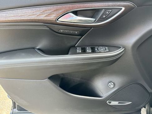 Used 2023 Buick Envision Avenir FWD image 13