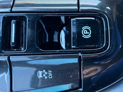 Used 2025 Toyota Crown Platinum image 36