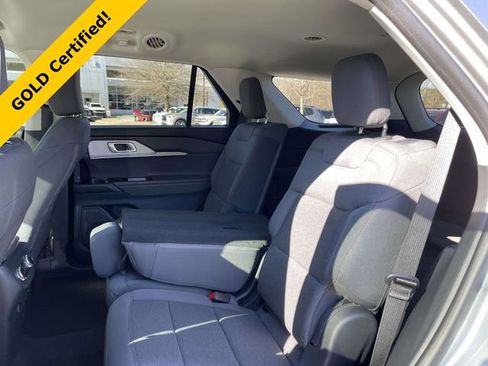Certified 2025 Ford Explorer Active image 15