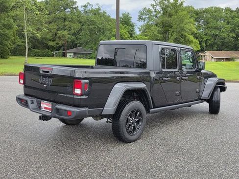 Used 2021 Jeep Gladiator Sport AWD/4WD image 5
