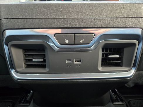 New 2025 GMC Sierra 2500 Denali w/ Denali Reserve Package image 40