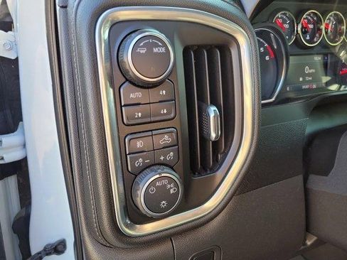 Used 2020 Chevrolet Silverado 1500 RST w/ All-Star Edition image 22