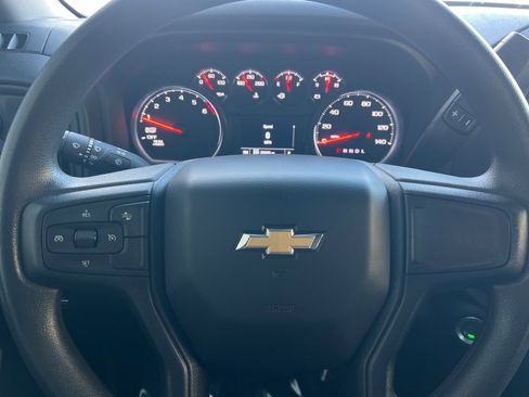 Used 2024 Chevrolet Silverado 1500 Custom image 23