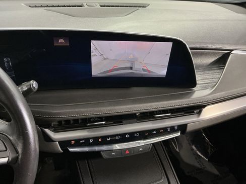 Used 2024 Cadillac XT4 Premium Luxury image 20