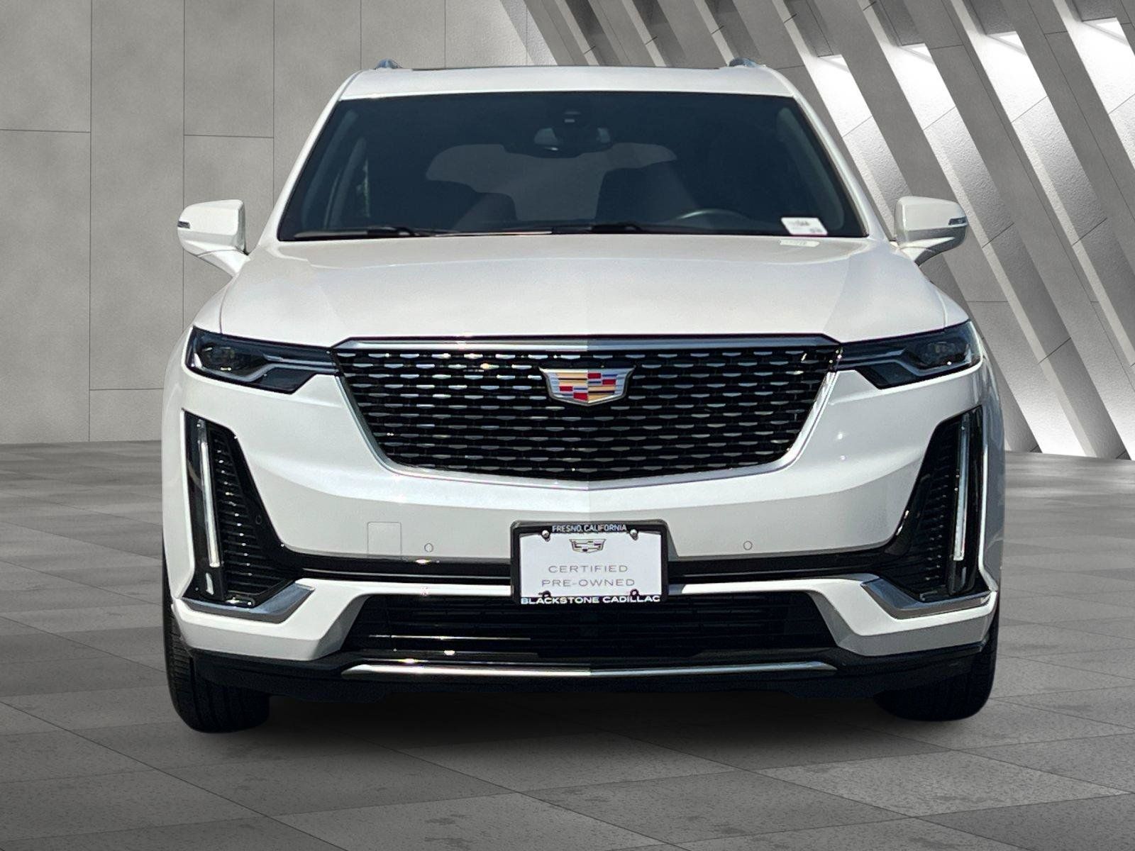 Certified 2025 Cadillac XT6 Luxury FWD image 9