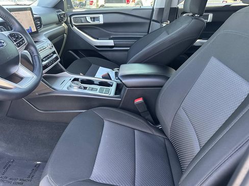 Certified 2023 Ford Explorer XLT RWD image 22