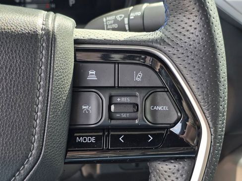 Used 2022 Toyota Tundra Platinum w/ Advanced Package image 20