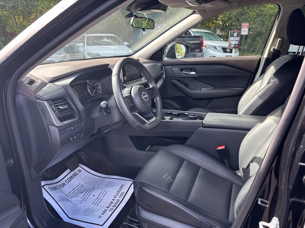 Certified 2023 Nissan Rogue SV w/ SV Premium B Package AWD/4WD image 9