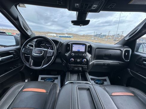 Used 2020 GMC Sierra 1500 AT4 w/ AT4 Premium Package AWD/4WD image 18