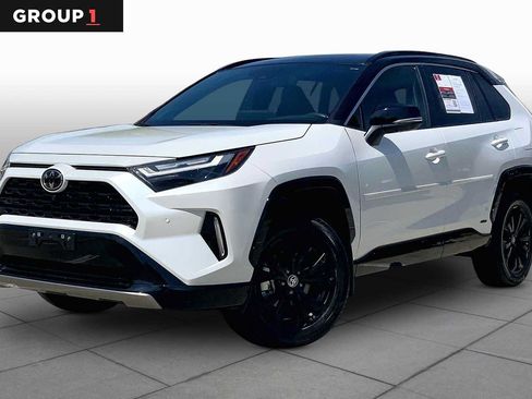 Certified 2025 Toyota RAV4 XSE w/ Advanced Technology Package AWD/4WD image 1