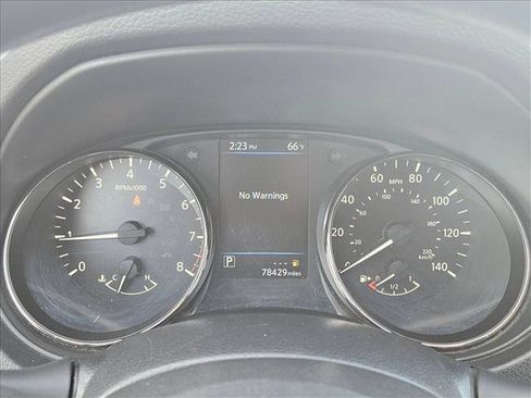 Used 2020 Nissan Rogue Sport S image 11