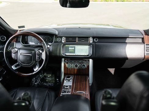 Used 2017 Land Rover Range Rover HSE AWD/4WD image 22