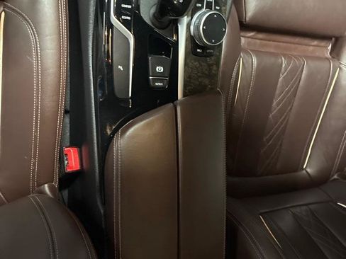 Used 2019 BMW 530i xDrive w/ Convenience Package AWD/4WD image 22
