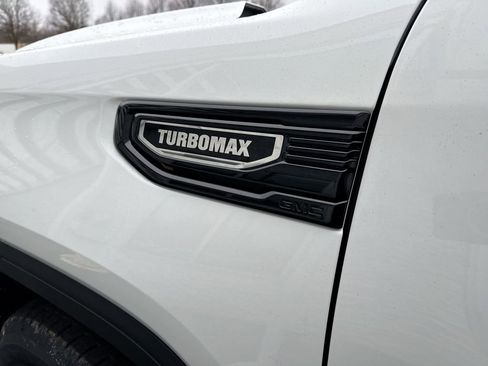 New 2026 GMC Sierra 1500 Elevation image 27