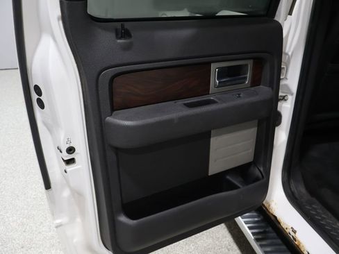 Used 2012 Ford F150 Lariat w/ Lariat Chrome Pkg image 17