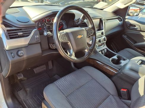 Used 2018 Chevrolet Tahoe LS image 4