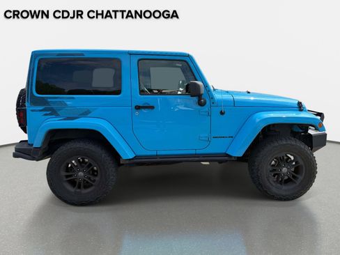 Used 2017 Jeep Wrangler Sahara image 6