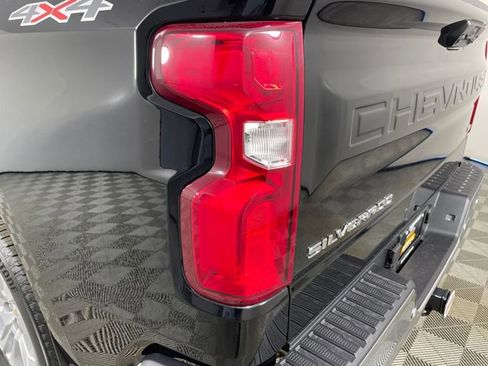 New 2026 Chevrolet Silverado 1500 LTZ w/ LTZ Premium Package AWD/4WD image 17