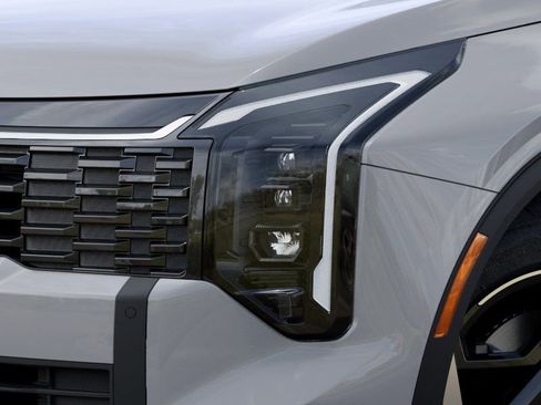 New 2026 Kia Sportage EX FWD image 10