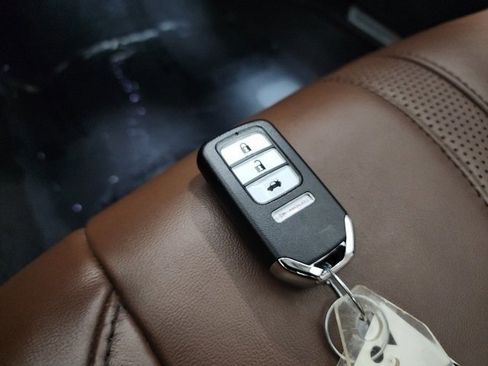 Used 2021 Acura RDX AWD w/ Technology Package image 37