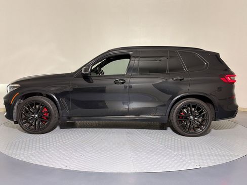 Certified 2022 BMW X5 sDrive40i w/ M Sport Package RWD image 2