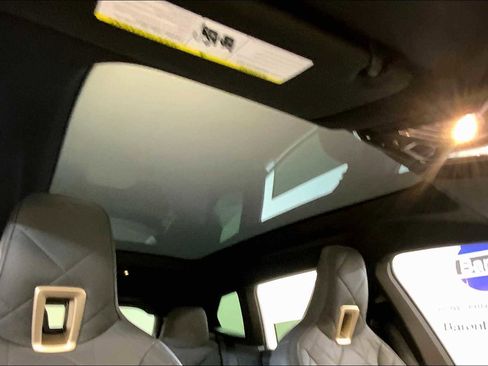 Used 2022 BMW iX xDrive50 w/ Convenience Package image 14