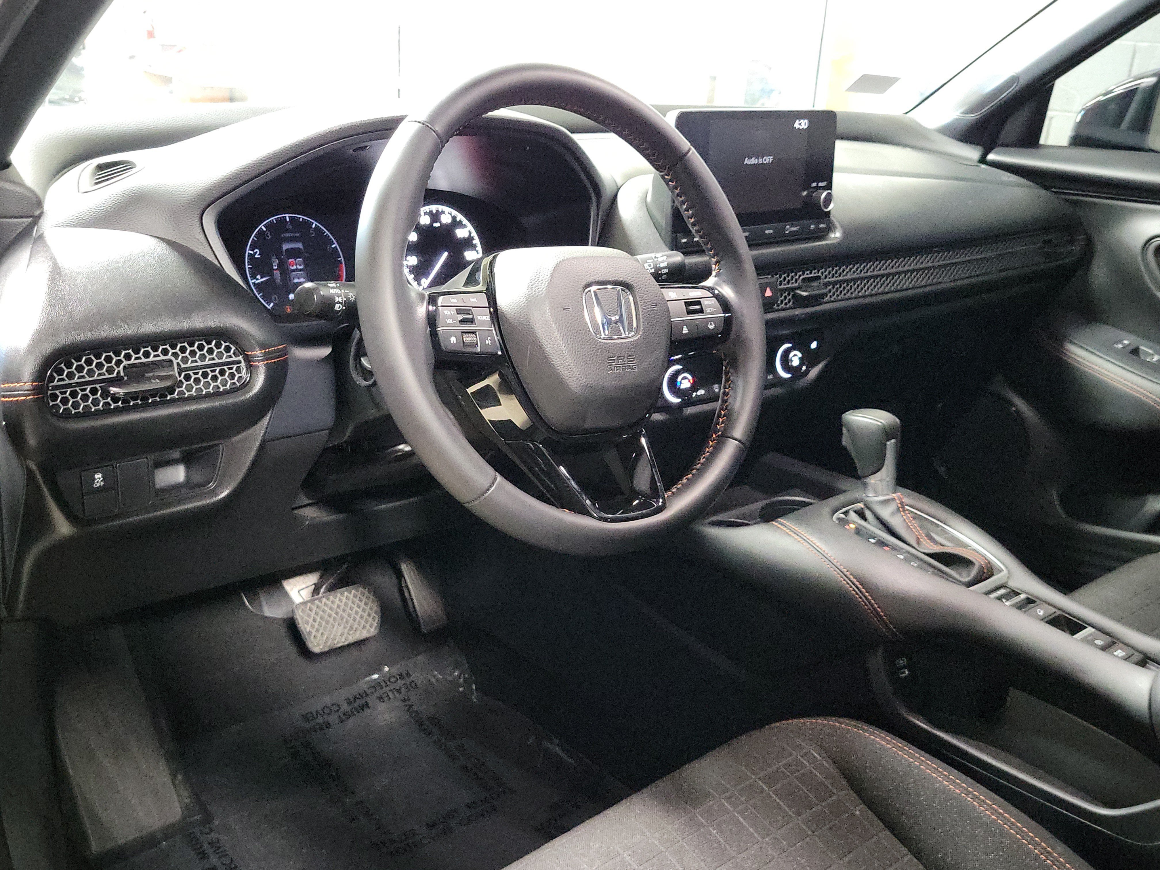 Certified 2025 Honda HR-V Sport image 8