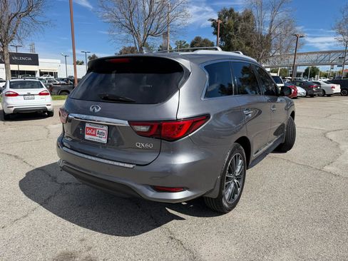 Used 2019 INFINITI QX60 Luxe w/ Sensory Package image 3