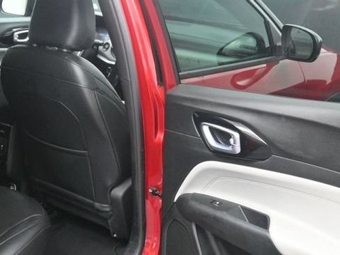 Used 2025 Jeep Compass Limited AWD/4WD image 9