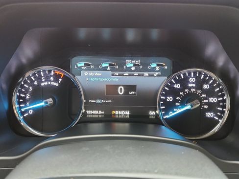 Used 2018 Ford Expedition Platinum RWD image 15