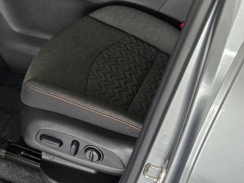 Certified 2024 Chevrolet Equinox LT w/ LPO, Floor Liner Package FWD image 23
