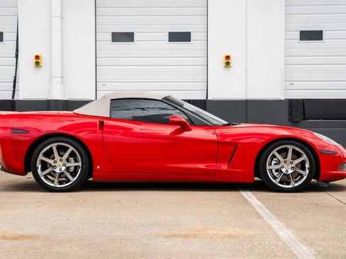 Used 2006 Chevrolet Corvette Convertible image 13