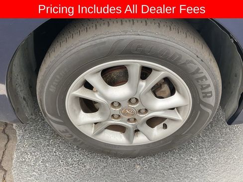Used 2006 Toyota Sienna XLE FWD image 2