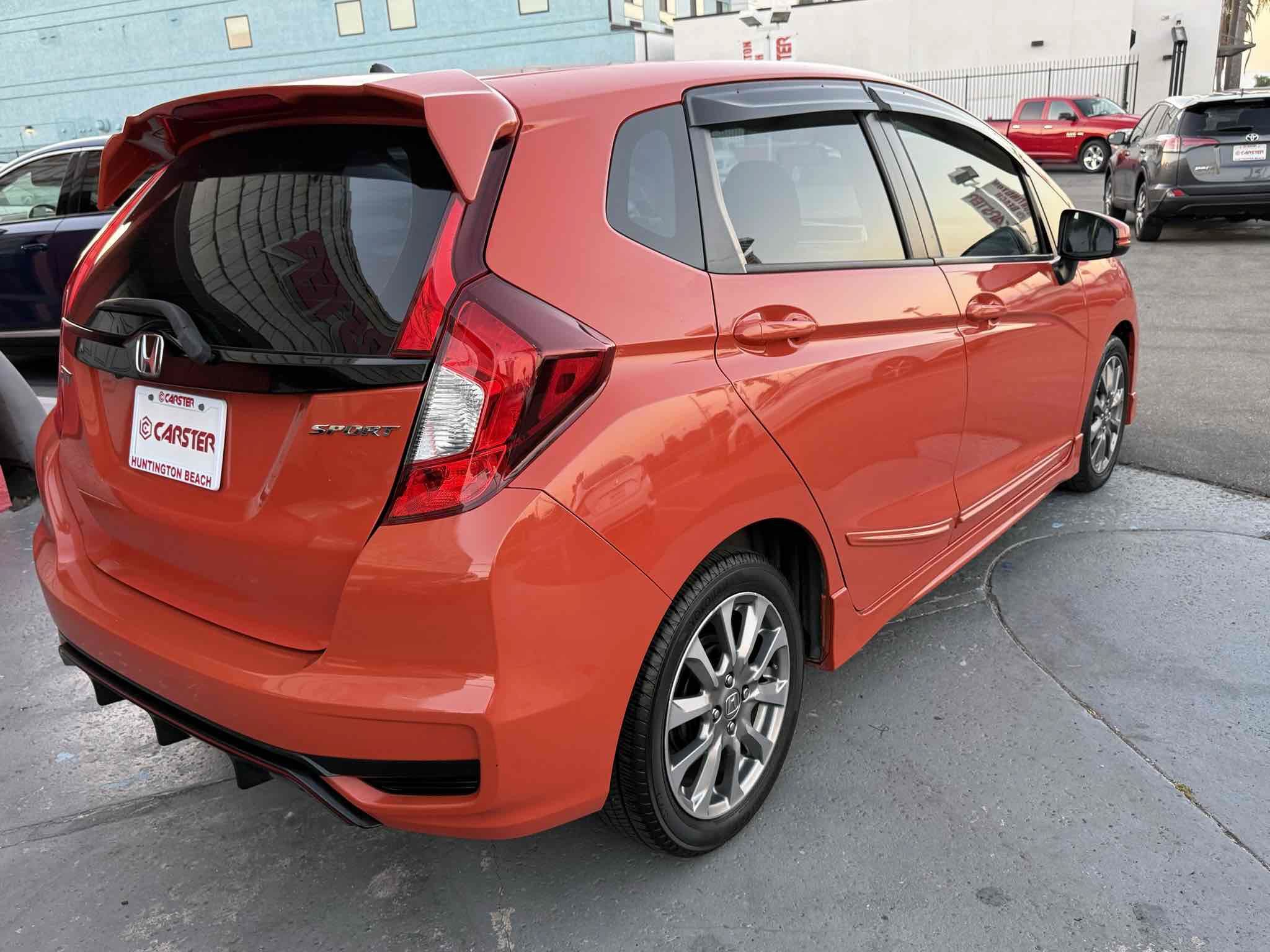 Used 2018 Honda Fit Sport image 11