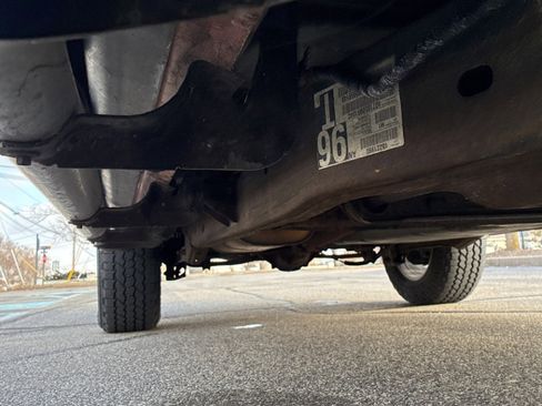 Used 2005 Chevrolet Avalanche LS w/ Sun And Sound Package image 23