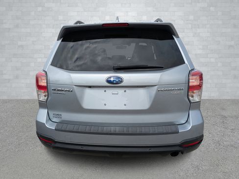 Used 2017 Subaru Forester 2.5i Limited image 6