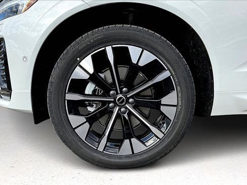 New 2026 Volvo XC60 B5 Plus w/ Protection Package Premier image 12