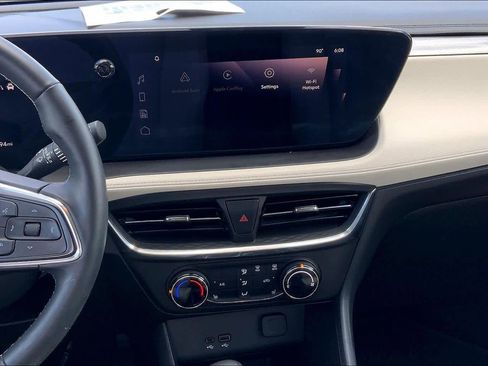 Used 2024 Buick Encore GX Preferred w/ Comfort Package FWD image 7