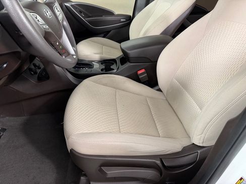 Used 2018 Hyundai Santa Fe Sport w/ Winter Weather Package FWD image 12