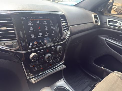 Used 2021 Jeep Grand Cherokee Laredo X AWD/4WD image 20